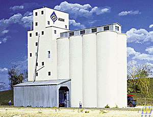 Walthers Cornerstone 933-3022 ADM Concrete Grain Elevator Kit - Picture 1 of 1