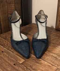etienne aigner heels