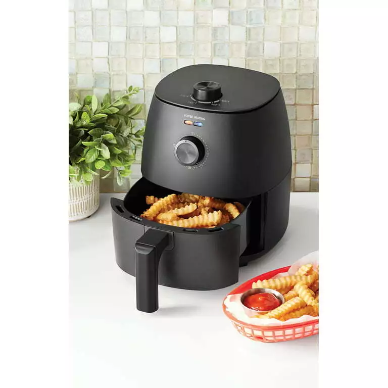Black 2.2 Qt Compact Air Fryer with Non Stick Dishwasher Safe