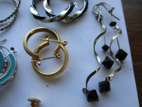 VINTAGE MODERN EARRINGS JEWELRY COLLECTION LOT HOOP DANGLE CLIP ON RHINESTONE - Picture 20 of 24