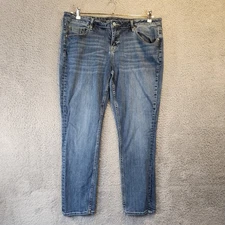 Vigoss Jeans Womens Size 16 (Measures 37x28) The Jagger Skinny Light Wash Denim
