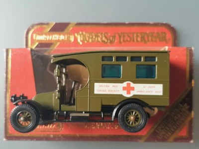 Matchbox Y-25 1910 Renault Red Cross Ambulance Models Of Yesteryear Collection