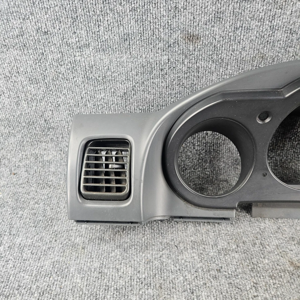 2002 - 2004 年日产 Frontier Xterra 仪表盘挡板灰色/黑色原始设备制造商 — 第 2/4 张图片