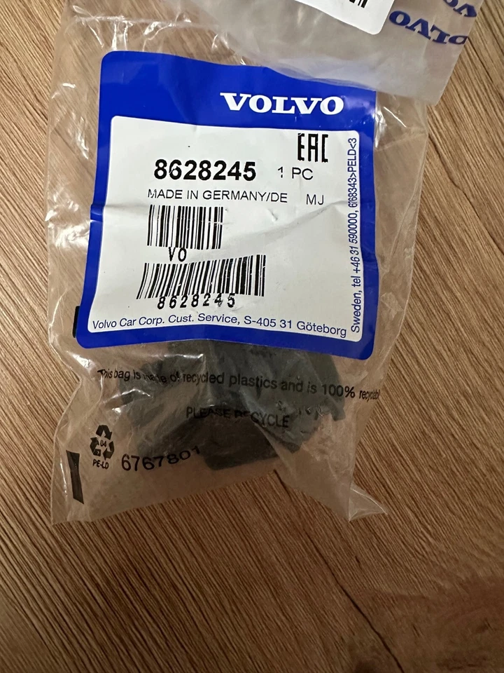 GENUINE OEM VOLVO C70 MK1 Indicator Bulb Socket 8628245 NEW GENUINE Foto 2 de 4
