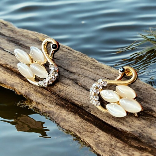 Ohrstecker Schwan Gold Strass Perlen Ohrringe vergoldet Mode Schmuck Damen edel - Bild 9 von 12