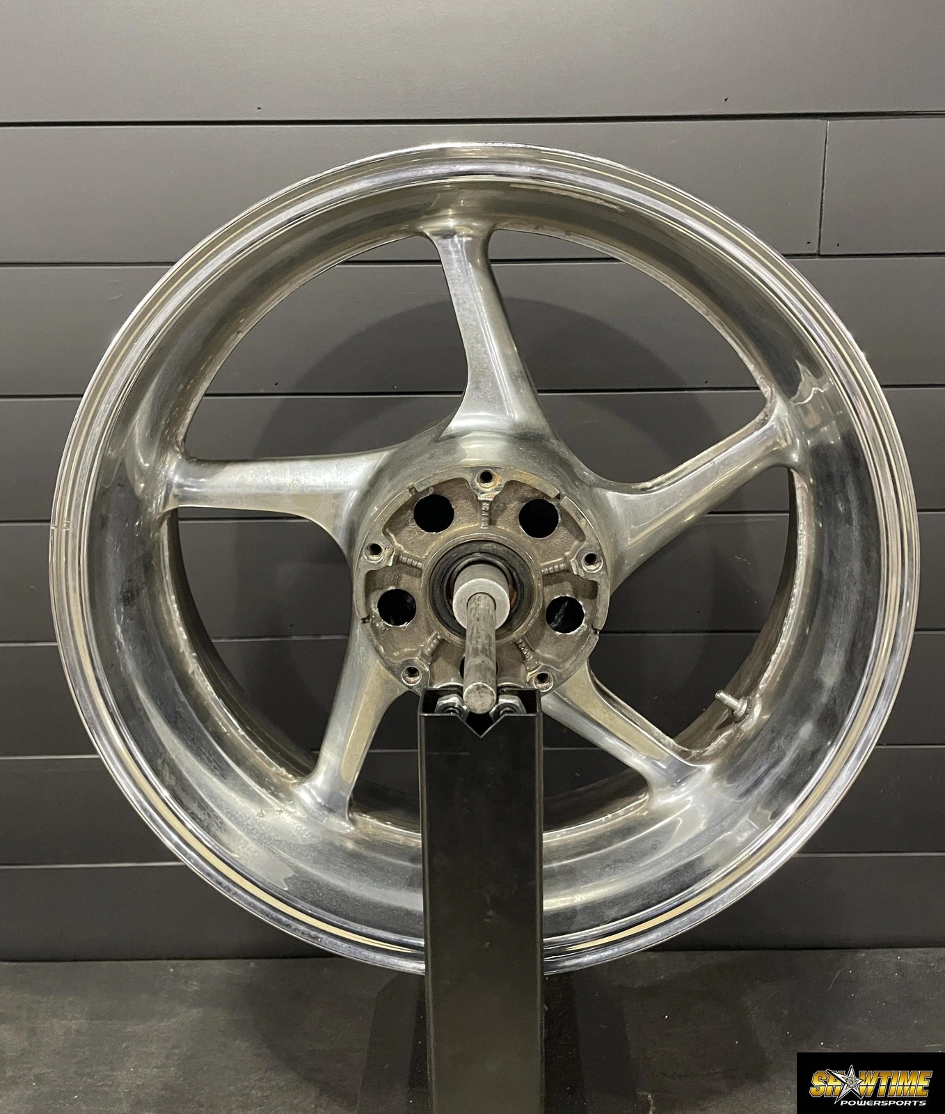 04-08 YAMAHA YZF R1 REAR WHEEL BACK RIM
