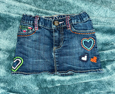 Authentic Gap Kids Girls Blue Denim Mini Skirt Heart Embroidered Pockets 2T