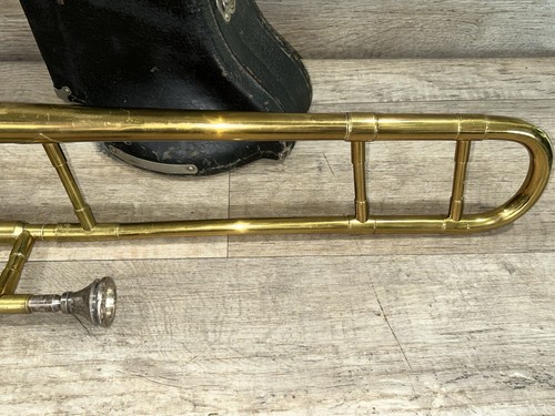 Vintage Elkhart Instrument Co. Trombone W/case S/N 14239 As Is Not Serviced - Picture 15 of 24