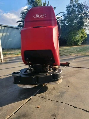 Tennant T3 Scrubber Dryer For Sale Netherlands Raamsdonksveer Wg20342