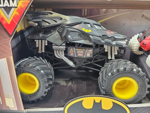 DC Monster-Jam Street Justice, 3 Pack (Batman, Harley Quinn, Joker) - Picture 2 of 5