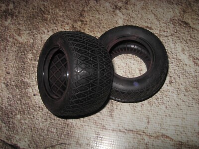 RC AKA 2.2  Truck X Link Rubber (2) 13404 Clay LESS INSERTS