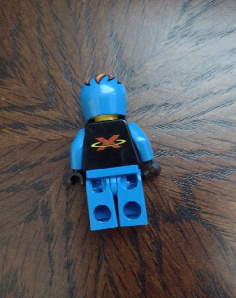 Rare LEGO 1998-99 Extreme Team Blue Helmet flames EXT001 - Image 2 of 4