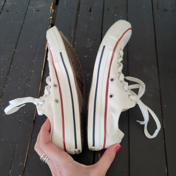 Converse White Low Top Sneakers Tennis Shoes Men's 5 Women's 7 Lace Up Chuck thumbnail 8