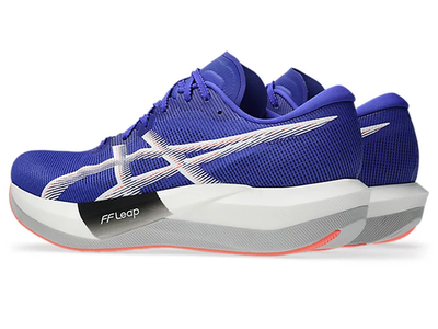 ASICS　MAGIC　SPEED3  27.5㌢ Cut in half: ASICS Magic Speed 3 Review | RunRepeat