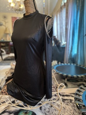 PIAO LIANG FU SHI Rhinestone Cold Shoulder Tunic Blouse Mock Neck Zip Black M