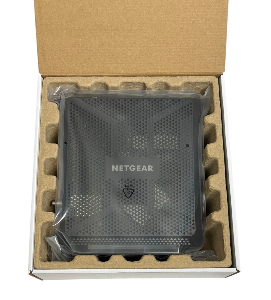 NETGEAR Nighthawk AC1900 C6900 Wi-Fi Cable Modem Router Dual Band Wireless - Image 3 of 4