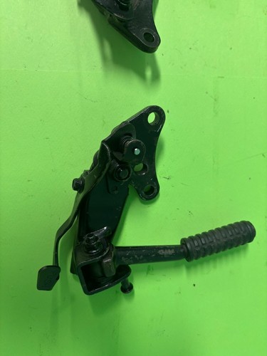 HONDA NSR 250 MC21 Rear Footrest / Pillion Foot Peg Hangers / Passenger Pegs - Picture 3 of 9