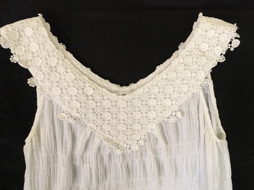 Esley Tank Top Size Medium, White Beautiful Lace Collar Trimmed Bottom - Picture 6 of 10