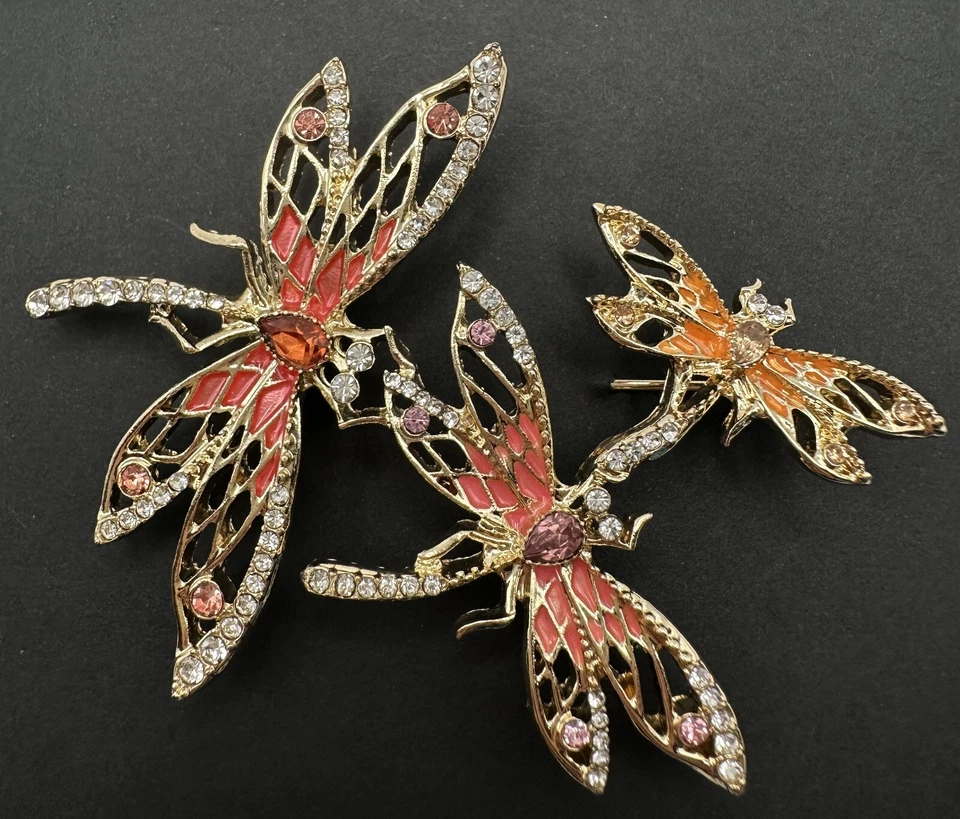 Broche Triple Libélula Anne Klein en Tono Dorado con Acentos de Cristal y Piedra Foto 3 de 4