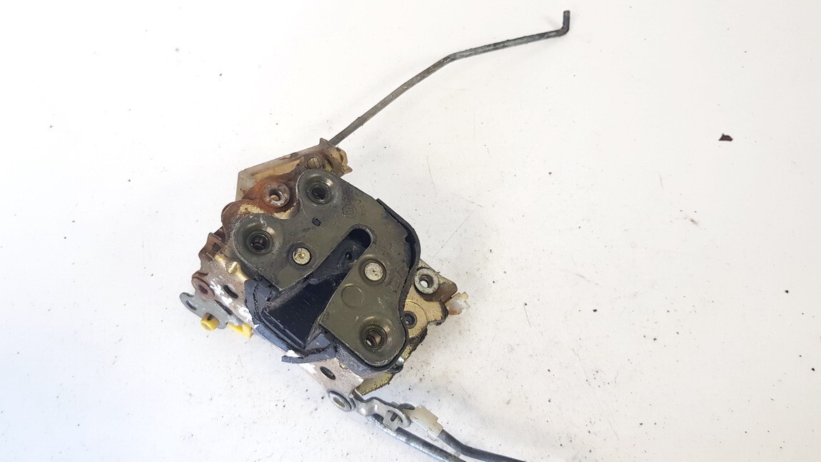 Door Lock Mechanism - front left side for Nissan Sunny UK1416925