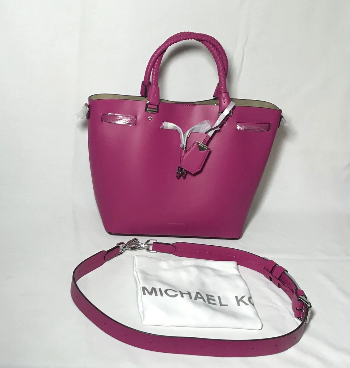 Michael kors blakely bucket hotsell bag review
