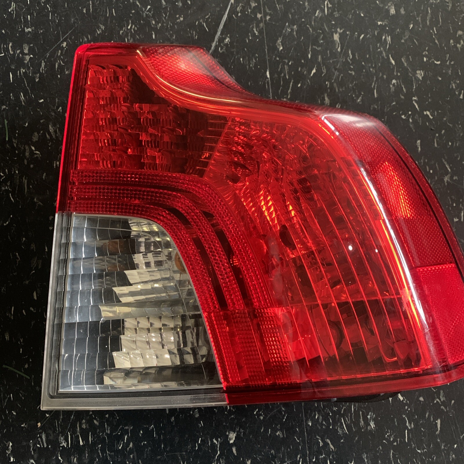 08-11 Volvo S40 Right Rear Tail Light OEM 30763496 Replacement  
