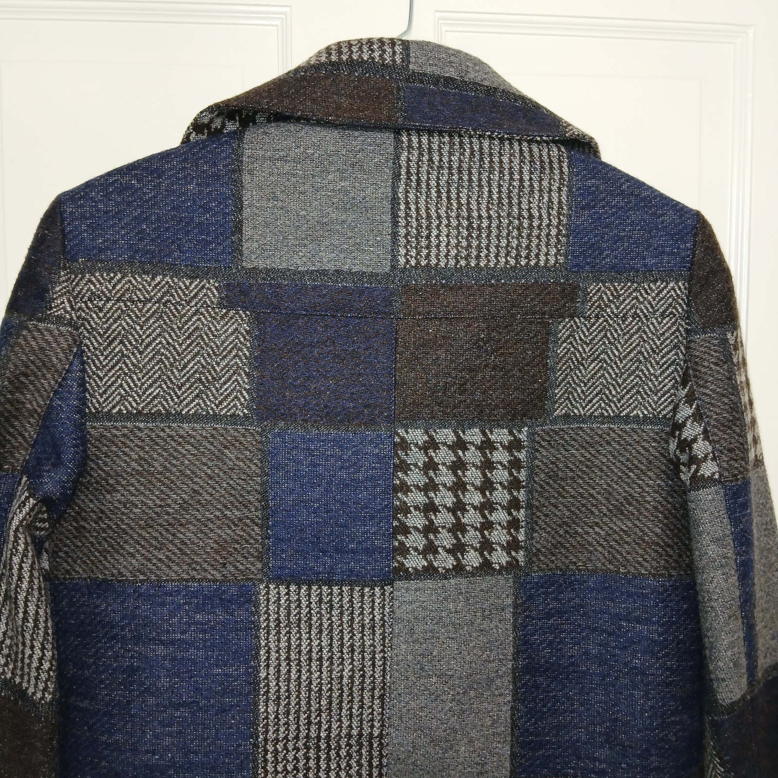 BCBGMAXAZRIA Patchwork Wool Blend Jacket Coat Mot… - image 9