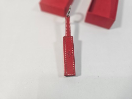 Ferrari Scuderia Spider 4GB USB Ferrari genuine leather USB memory 4GB w/box - Afbeelding 7 van 13