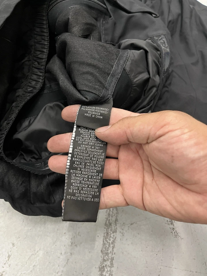 Chaqueta de Lluvia RLX Ralph Lauren MEDIANA Negra con Cremallera Con Capucha Nylon Costuras Grabadas Foto 4 de 4