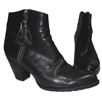 Stuart Weitzman Black Leather Tassel Side Zip Ankle Booties Block Heel Size 7