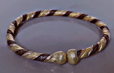 VTG Bracelet laiton cuivre bracelet de guérison bracelet africain manchette jonc - Photo 1/3