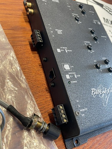 Phoenix Gold MX3i 24db 3 Way Active Soft Black in Mint Condition incl LPL44 Cable - Picture 4 of 7