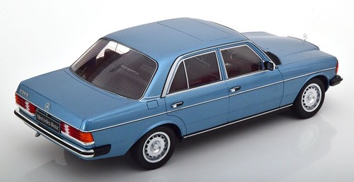 1/18 KK-SCALE DIE-CAST MERCEDES BENZ - E-CLASS 230E (W123) 1975 - Light Blue Met - Bild 2 von 5