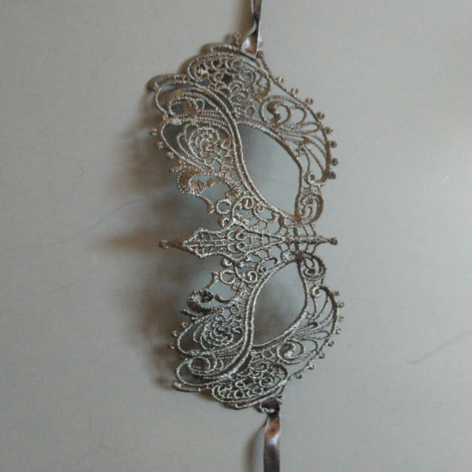 Ladies Sexy Black Lace Fantasy Eye Mask Ball Masquerade Costume Party Carnival  - Image 4 of 4