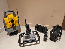 Stazione totale robotizzata TRIMBLE 5603DR 200+ con Trimble CU