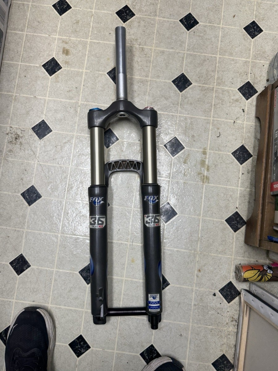 【美品】29インチ FOX 36 FACTORY TALAS 160-130 FOX 36 Talas 160 R Fork - Reviews, Comparisons, Specs
