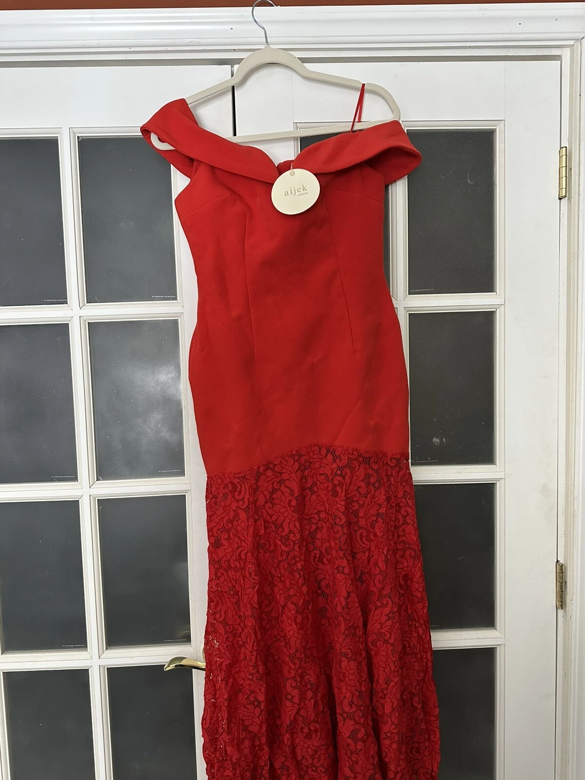 VALENTINO Abito maxi Aijek con fondo in pizzo