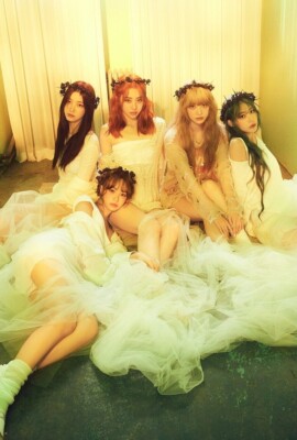 LE SSERAFIM EASY 3rd Mini Album VOL.1 CD+Foto Buch+2Karte+3Sticker