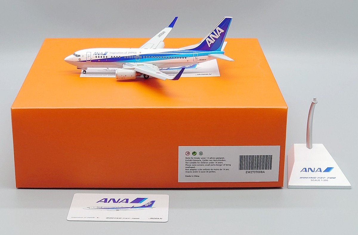 ANA B737-700 Reg: JA06AN EW Wings Scale 1:200 Diecast FLAPS DOWN