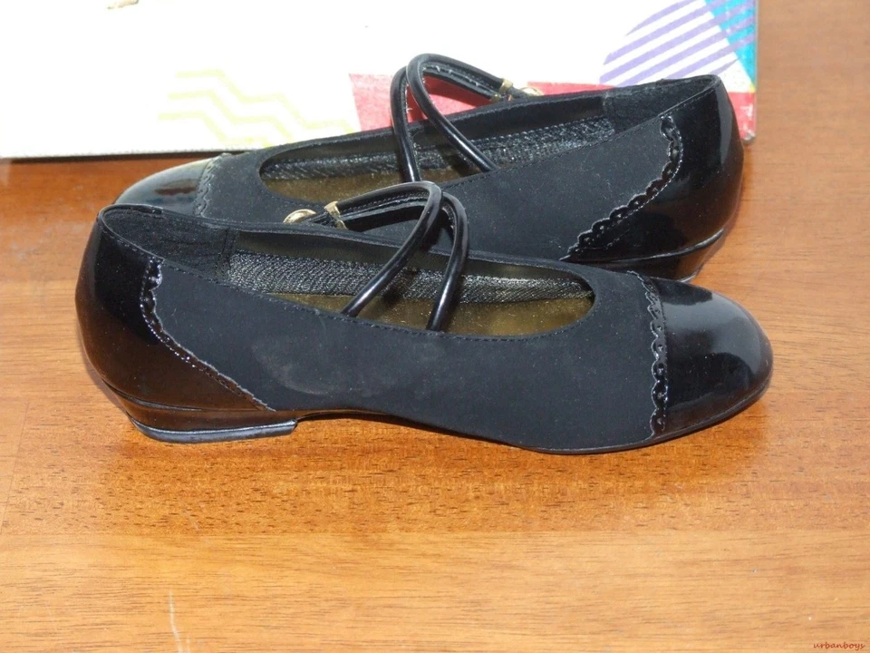 Zapatos de vestir Hush Puppies Buffy negros de gamuza y charol Foto 4 de 4