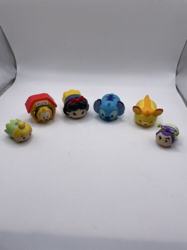 Disney Tsum Tsum Vinyl Characters - Lot Shown - Picture 1 of 7