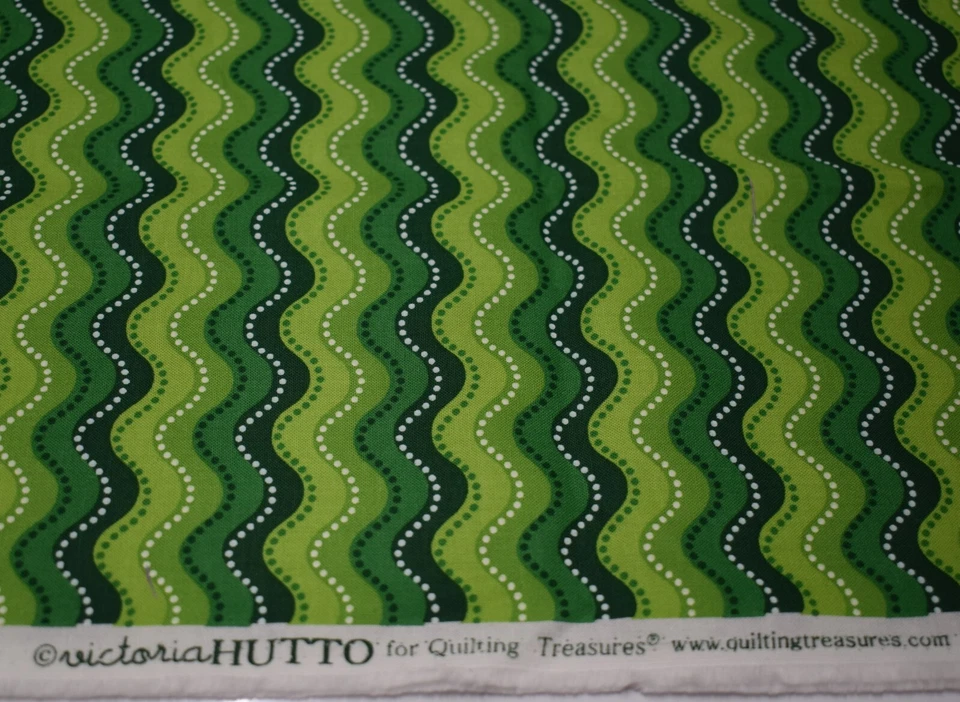 30" x 44" cotton fabric GREEN WHITE wavy stripes Victoria Hutto quilting treasur - Image 2 of 3