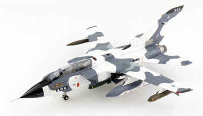Hobbymaster 1:72  Tornado GR.1A ZA371, No.2 Squadron, RAF Marham 1995 HA6713