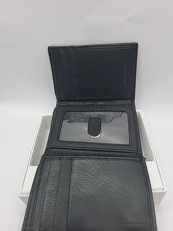Cartera de cuero negra Calvin Klein protección RFID Foto 3 de 4