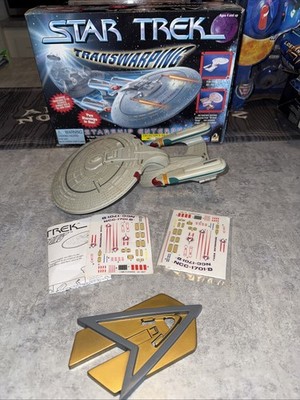 Vintage Star Trek Transwarping Starship Enterprise 2-in-1 1996 Playmates #16077
