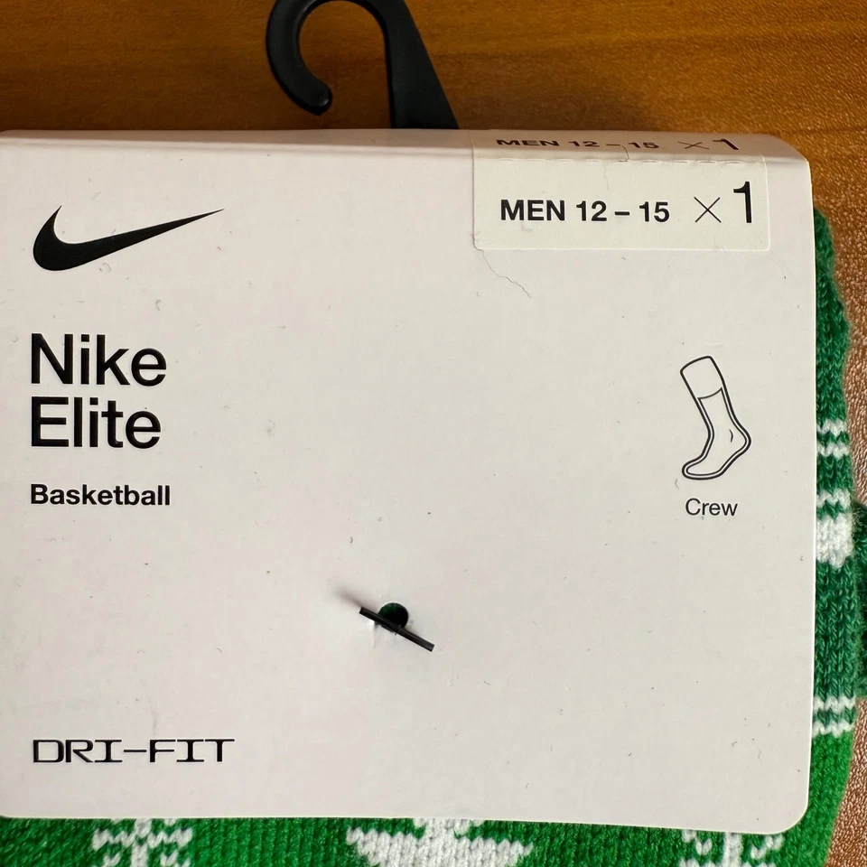 耐克 Elite 篮球船员袜男式 12-15 绿色圣诞假期 — 第 2/4 张图片
