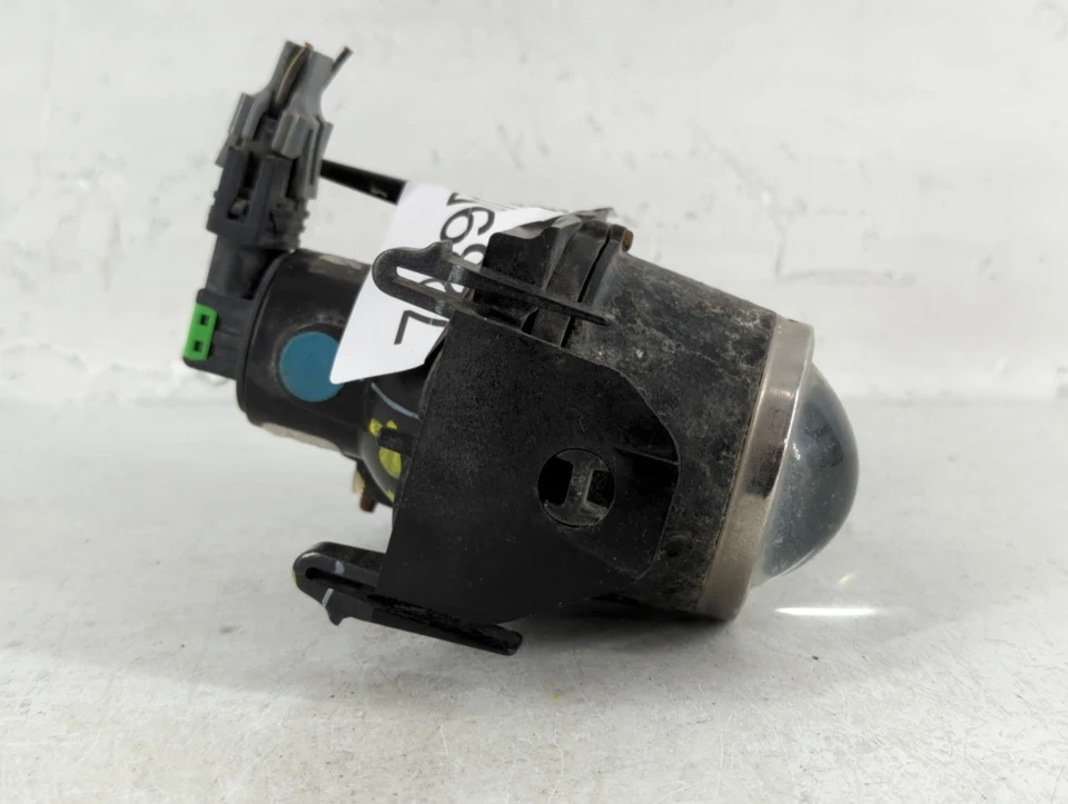 Оригинальная передняя фара для правостороннего пассажира Ford Fusion 2006-2012 годов выпуска F61M7 - Изображение 4 из 4