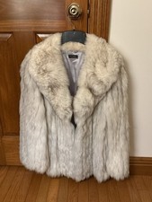 Beautiful Vintage Fox fur coat M-L