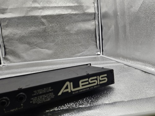 Alesis MIDIVERB II Rackmount Pro Audio 16-Bit Digital Effects Processor - Picture 4 of 4