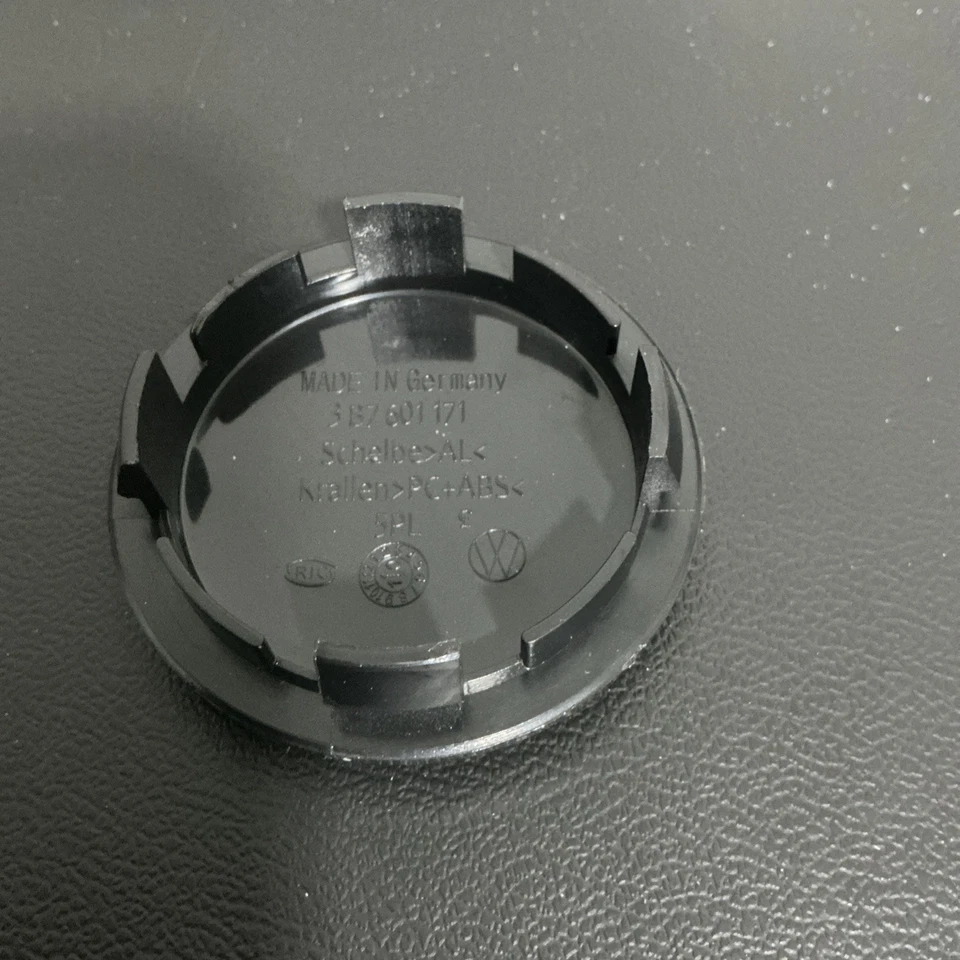 Center Cap Hubcap VW Golf Jetta Golf Tiguan Passat EOS CC 3B7 601 171 OEM Wheel - Image 3 of 3
